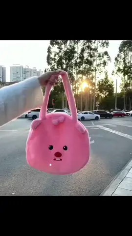 Làm sao một công chúa lại không có một chiếc túi loppy dễ thương! Tôi muốn gọi nó là một chiếc túi cổ tích! Dễ thương quá! Little Beaver Loopy Big Bag!! #tuinhoibongloppy #tienich #thietthuc #jizonguyen 