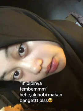 MAKAN JAJAN MAKSUDNYA😘😘😘😘