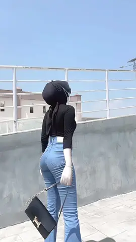 Mcojeans emang the best #ootdjeans #jeanscutbray #jeanshighwaist #foryou #fypシ 