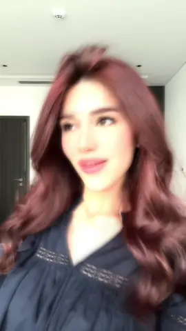 لا تترددي اصبغيه احمر كرزي🤭🍒