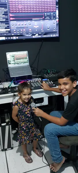 É Funk da antiga que fala né?! Se eu ligo o som ela logo vem🥰 Era só mais um Silva🎶🎵🎵🎶 @BOB RUM 🥰🥰 #djvitorgtr #dj #rj #djrj #funk #funkbrasil #funkrj #funkraiz #funkdaantiga #montagem #mtg #MPC #akai #akai32 