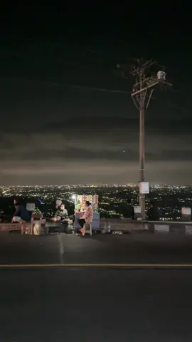 Siapa yang punya kenangan disini?? 🥺😊 #bukitbintangjogja #jogjaexplore #fyp 