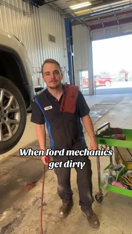 Disclaimer….. We are paid actors and in no way associated with @Ford Motor Company or any “activities” that Ford owners participate in. 