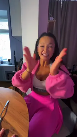 Издеваюсь над другом 🫢