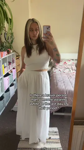 🩸 #allwhiteoutfit #maxiskirt #fortyandfabulous #forty #40 #fyp #periodtok #period #whiteoutfit #whitefit #boho 