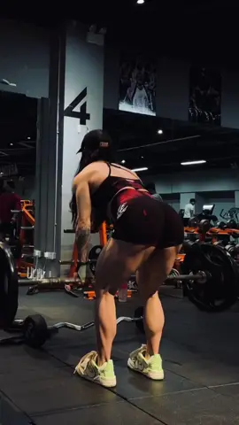 Ifbb pro Chen Xiao Xian #gym #gymmotivation #GymTok #muscle #girl #funny #funnyvideos #foryou #foryoupage #viral #douyin