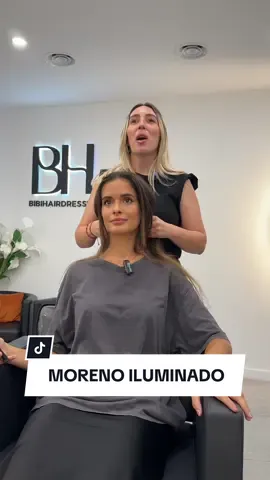 Un cambio sutil pero añadiendo varios puntos de luminosidad ¿Que os parece?  #balayage #blondebalayage #blondehair #balayagehair #balayageexpert #hairstyle #blondehighlights #balayagehair #mechas #mechasrubias #mechasbalayage #pelorubio #peluqueria #peluqueriabarcelona #balayagebarcelona #blondehairstyle #hairtransformation #beauty #fashion #peluqueros #hairchange #balayagerubio #hairgoals #transformaciondecabello #cambiodelook #HairInspo #haircolor 