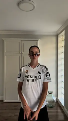 Fit check  #fitcheck #outfit #realmadrid #OOTD #fyp #y2k #adidas 