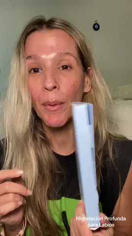 Tip para la hidratacioen profunda de labios: usa el exfoliating lip dup de @Bodyography y cualquier ampolla de acido hyaluronico 🙌🏼 #skincare #lipcare 