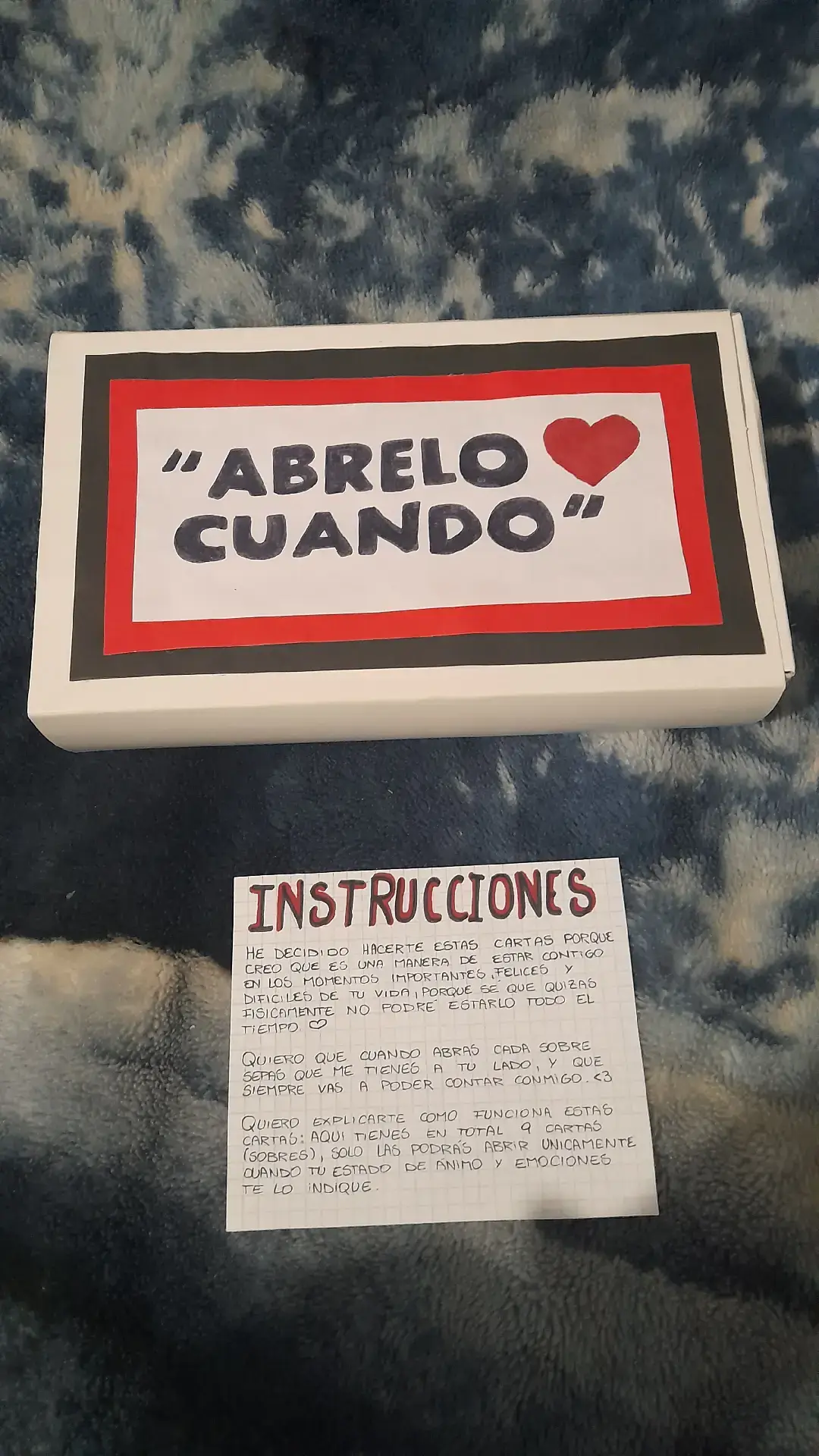 Idea de regalo fácil para tu novi@ ✨️ sígueme en ig @hxneyk_v para más ideas 💡  #regalo ##abrelocuando #ideas #regaloshechosamano #Love #foryou #notas #viral #comenta #parati #amor #detalles #parejas #manualidades #novios #cartas #contenido #detalles_que_enamoran #fyp 