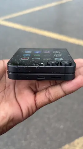 Galaxy Z Flip 6 Under Rain No Worries #galaxyzflip6 #zflip6 #fy #fyp #samsung #samsunggalaxy 