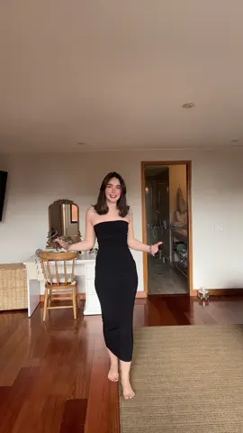 Confirmen si tambien tienen ese vestido negro fabuloso