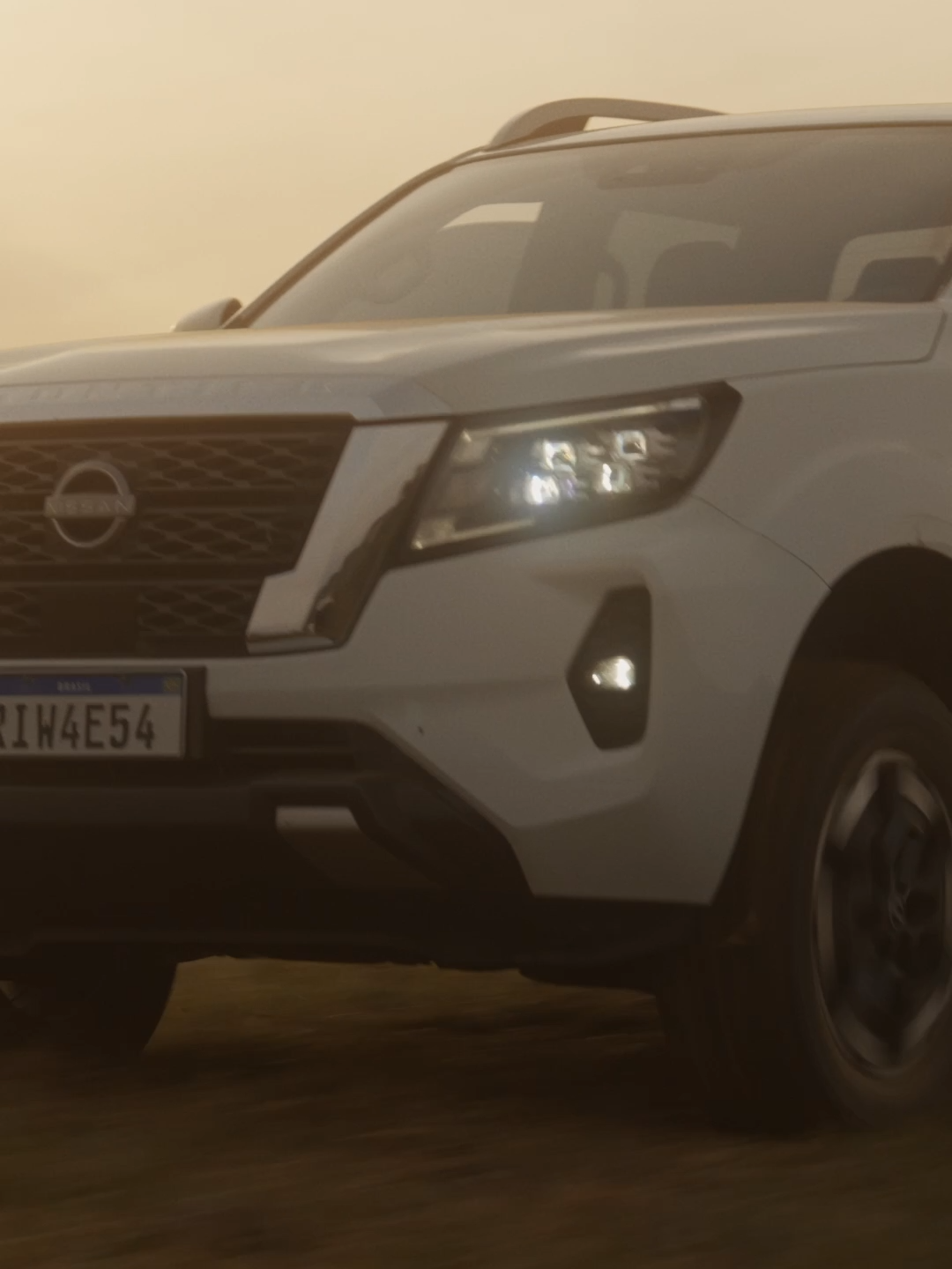 Força e robustez são características garantidas da Nissan Frontier 2025, a ferramenta ideal para quem trabalha pesado e precisa de resistência! E, claro: é a única com 6 anos de garantia.​ 📸 @brunofioravanti​ #Frontier6Anos #NissanFrontier6anos #Frontier #NissanFrontier