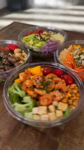 Quando bater a vontade de comida saudável e gostosa você já sabe: Peça Cumbuco Saladeria 💚🥗 🛵 Faça seu pedido pelo WhatsApp - link na bio - ou iFood! CUMBUCO SALADERIA Delivery de Salada 📍 Águas Claras | Lago Sul | Asa Norte  #Saladabrasilia #gastronomiabrasilia #restaurantesembrasilia #restaurantesbsb #ondecomerembrasilia #ondecomerbsb #comerbembrasilia #Saladaembrasilia #brasilia #brasiliadf #deliveryembsb #deliverybrasilia #saladadeliverybsb