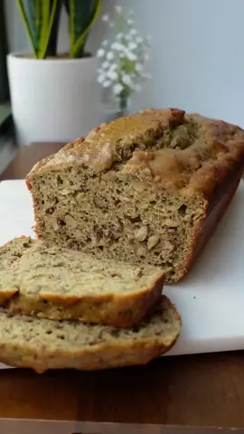 gluten-free zucchini bread 🤗 recipe is on my website! #glutenfree #zucchinibread 