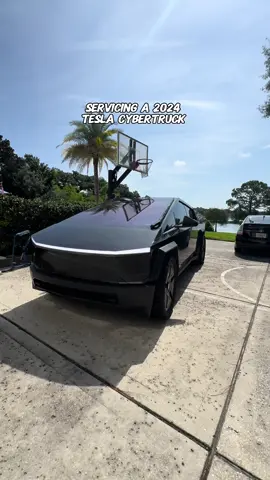 Serviced a 2024 Cyber Truck, client needed repairs to the door, bumper and wrap * vehicle service inquiry form link in bio  . . #mobilemechanic #mechaniclife #mechanicsoftiktok #mechanic #cars #cybertruck #tesla #teslatok #carsoftiktok #carsdaily #carstiktok #orlando #fyp #foryou 