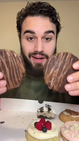 Trying & rating this weeks crumbl cookies 🍪 @Crumbl Cookies  #crumbl #crumble #crumblcookie #crumblcookiesoftheweek #crumblcookiesreview #crumblecookies #crumblcookiesreview #eatwithme #mukbang #mukbangeatingshow #FoodTok #eatingasmr #foodasmr #mukbangasmr #asmreating #eatingshow #eatingshowasmr #eatingsounds #mukbangs #mukbangvideo #letseat #watchmeeat #eatingsounds 