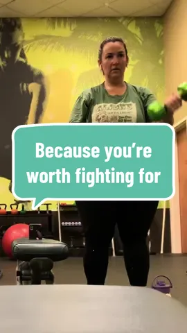 I hope you remember you’re worth fighting for. 💪😚 #weightloss #weightlosstransformation #fitnessmotivation 