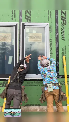 Yes it takes 2 people to lift these when one of them is me #europeantiltandturn #buildingscience #framersareadyingbreed #huberpartner #stabilalevels 