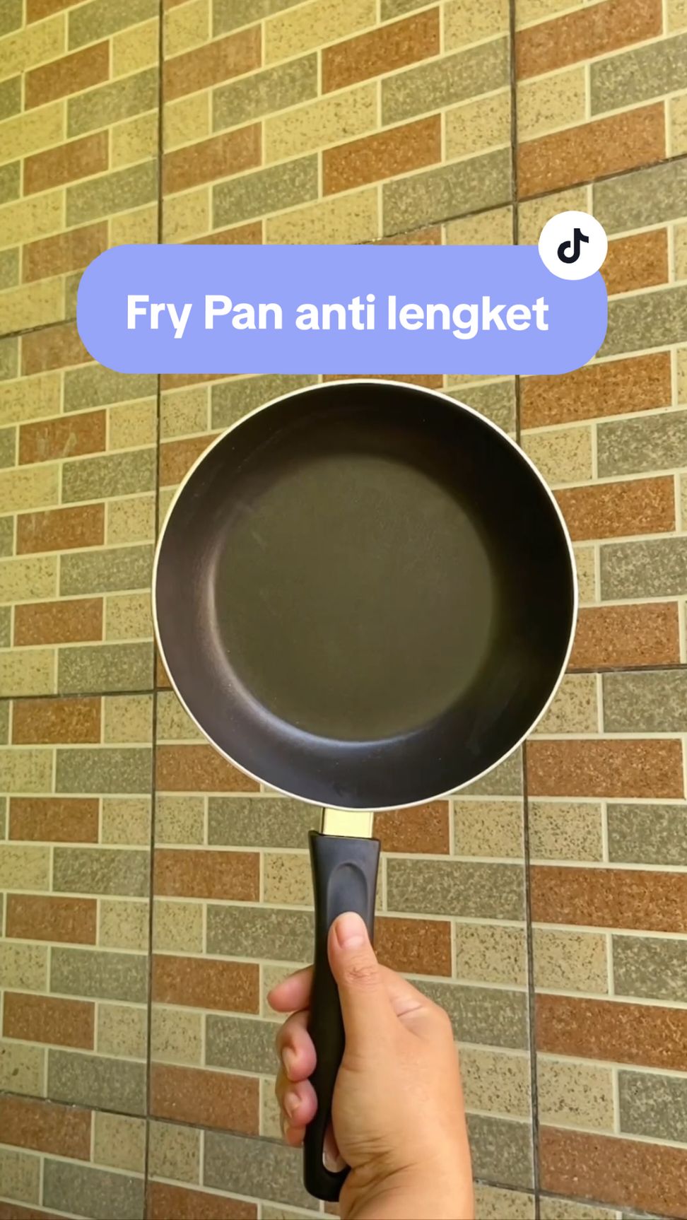 Fry pan teflon yang anti lengket #fyp #frypan #teflon #teflonantilengket #maxim #valentino 