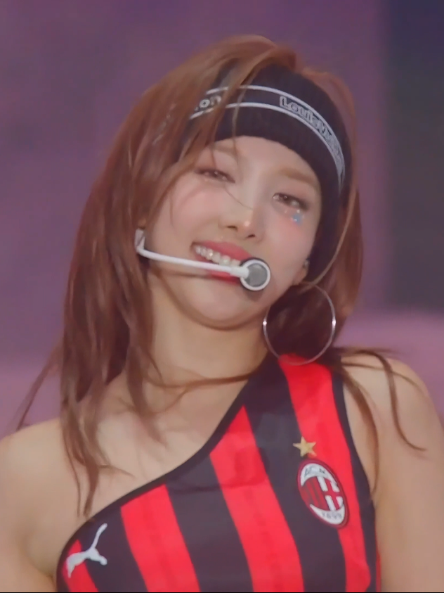 240728 | NAYEON -「ABCD」Live Stage @ TWICE 5TH WORLD TOUR ‘READY TO BE’ SPECIAL IN NISSAN STADIUM #TWICE #트와이스 #トゥワイス #NAYEON #나연 #ABCD #NA #TWICE_5TH_WORLD_TOUR_READY_TO_BE_SPECIAL #NISSANSTADIUM #日産スタジアム cre vid: @bigant; edit vid: me