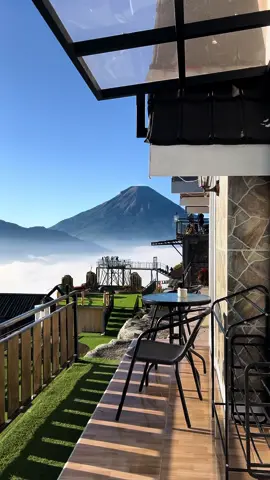 Emang view terbaik pas lautan awan itu dari villa 2 pintu langit 📍 villa pintu langit #fyp #fypシ #villapintulangit #wonosobo #dieng #jelajahliburan 