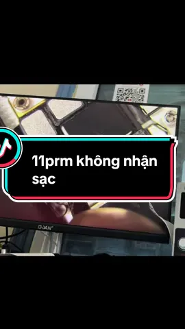 11prm không nhậc sạc không có % pin #xuhuong #sưachuadienthoaihanoi #cứudulieu #phuchoiiphone #sưachuwadienthoaiuytin #phuchoiiphone #faceid #camera #độvoiphone #linhnguyenmobile #độvoiphone 