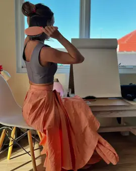 This was a dream 🧚🏻‍♂️ Sacred self care was a longer event than usual! I love hosting these and inviting new guests to collaborate with! Massive shoutout to @irasun for helping out and bringing her wisdom to the circle.  Lisa @divinefeminine.au  for the healing sound bath ✨ Lexi @alexirobb for putting together a scrumptious snack plate 🥰 Anddd Bec for the content @thatachellesgirl - so lovely meeting you xx  And of course to the ladies that showed up for this mini retreat day! Celebrating you all @caroline.rightmyer @beverleymurrow @thatachellesgirl @divinefeminine.au @natasha_harrison.elements @alexirobb  Guys!! can’t wait for more 💜 sending you all the love xx  • • • #moonmane #womenscircle #bondibeach #hairbrushing #lowtoxbeauty 