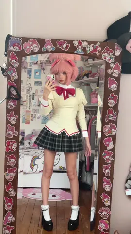 Who i’m i ?#madoka #madokamagica #madokacosplay #mafokamagicacosplay #cosplay #fyp #viral #trend 