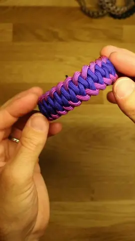 La commande de Frederik ! Shark jowbone modified couleur perso. #paracord #bracelet #handmade