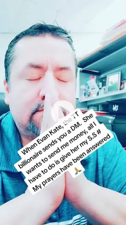 The video he sent to me after receiving his giveaway price is just so funny 😀😀😂