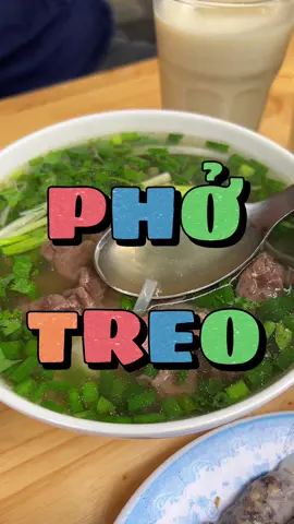 Hà Nội có phở treo ☺️ #vtmgr #ansaphanoi #hellovietnam #ancungtiktok #LearnOnTikTok #reviewanngon 