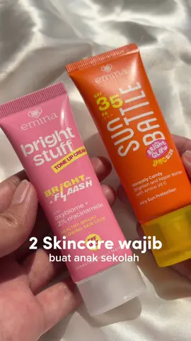 Anak sekolah wajib pake skincare ini! 😙🫵🏻 #eminaauteentic #eminasunbattle #sunscreenviral #eminabrightstuff #toneupcream #toneupemina #fyp 
