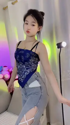 芯儿#可爱女孩 #中国小美女 #girl #dance 