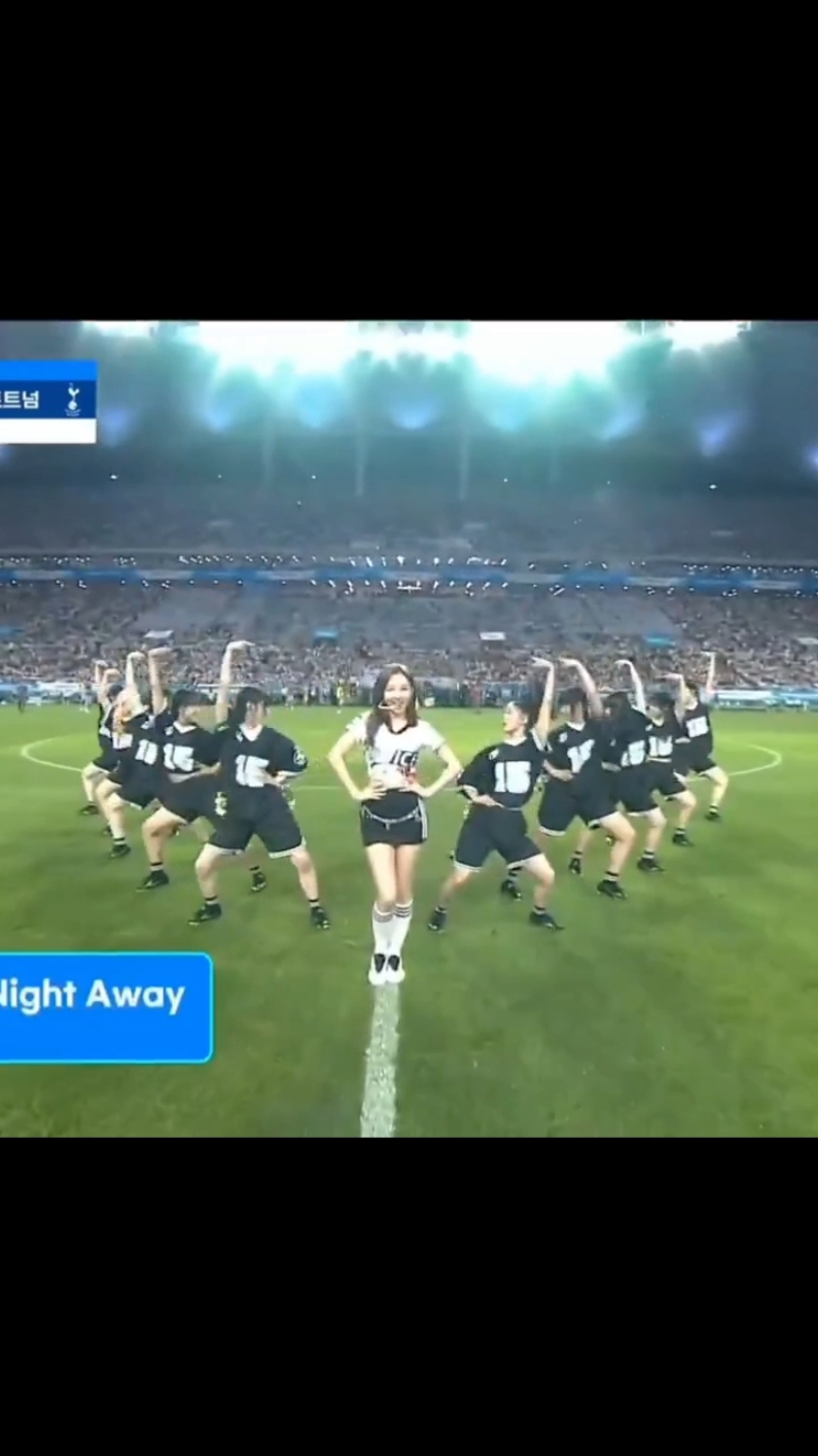 TWICE Performs 