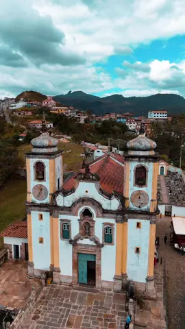 📍 Igreja Matriz de Santa Efigênia- Ouro Preto MG #ouropreto #estradareal #drone #ufop #viajandopelobrasil 