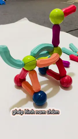 Xếp hình nam châm cho bé #sangtao #xephinh #xephinhnamcham #ghephinhnamcham #laprap #dochoitritue #dochoichobe #dochoilaprap #dochoisangtao #xephinhnamcham64ct #dochoituduy 