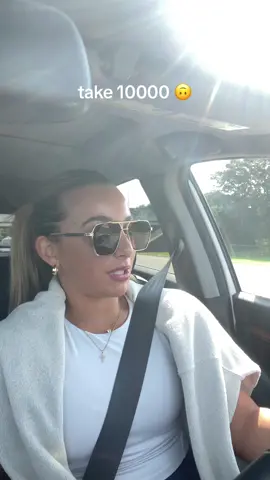 can a girl just tiktok in peace  #Vlog #microinfluencer 