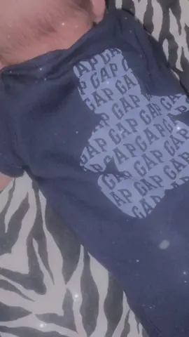 2ヶ月BABY♡まだ2ヶ月なのに うつ伏せしても首あげる🥹 子供の成長はまぢで早い♡ これからもすくすく元気に 育ってね❤最近はニコって笑ったり目で追ってくるよーになった！！！