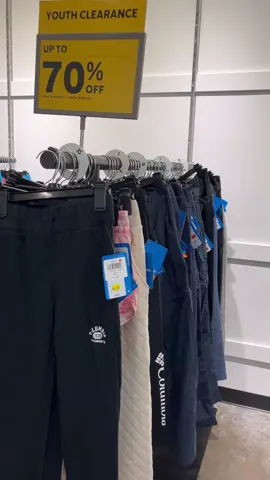 Alert! The Columbia Clearance store is now open! Everything is up to 70% off now! #Sawgrassmills #Columbiasportwear #Sportclothing #Workoutgear