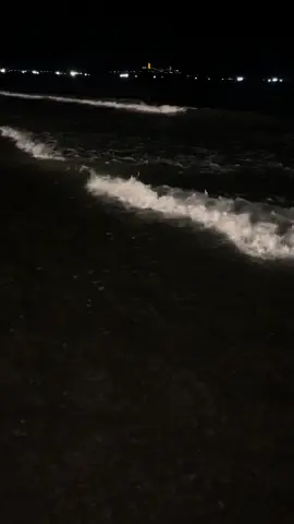 Biển đà nẵng ban đêm.