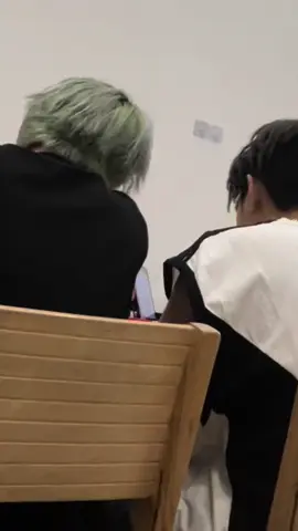 ko thấy zong trong lùi #captainboy 