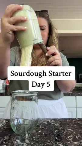 Replying to @Holly Obligato i will absolutely show you how to use it once it’s ready for using 😎🤘🏼 #sourdoughstarter #sourdough #breadtok #foryouuu #day5 