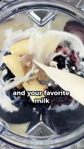 Did you know that smoothies are a phenomenal weight loss tool? 👀 By incorporating them into your diet, you will consume fewer calories but stay full until your next meals – great things if you’re trying to lose weight.  Get more AMAZING smoothie recipes by joining the 21-day Smoothie Diet challenge! Lose weight, reduce bloating, improve skin, increase energy levels and feel your best! LINK IN MY BIO! 👀 💚 🍇🥤 Whip up this delicious, low-calorie smoothie that'll keep you full for hours! Packed with antioxidants, protein, and fiber, it's the perfect blend to fuel your day. 💪✨ Recipe: - 1 cup blueberries - 1 banana - 1 tbsp chia seeds (soaked) - 1 tbsp almond butter - 1 cup of favorite milk Total calories: 375 C: 57.8g | P: 7.8g | F: 15.8g | Fiber: 13.3g #smoothierecipe #weightloss #healthy #healthyrecipe #blueberries