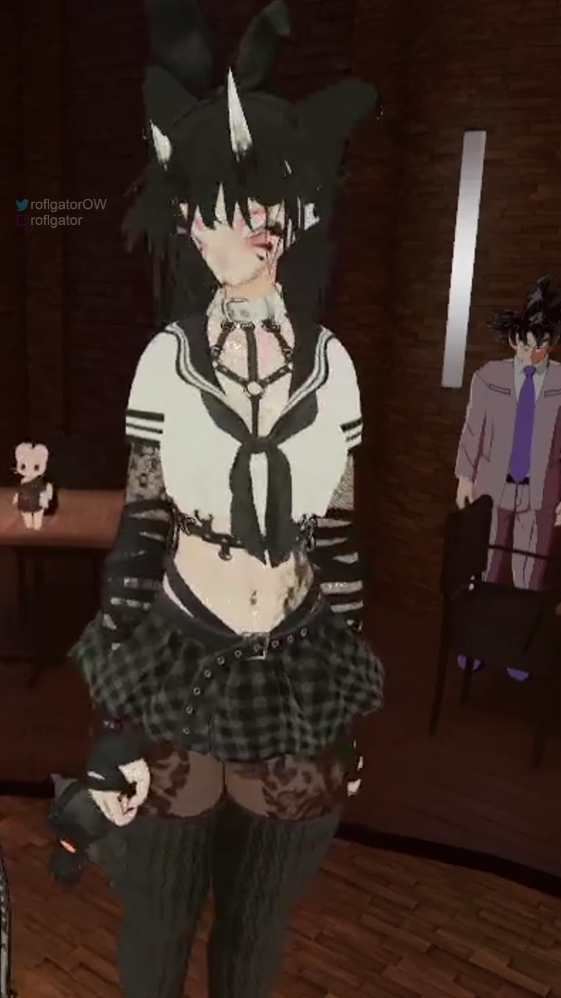 @Jouffa doesn't look right #roflgator #vrchat #vrchatmemes #vrchatfunny #vrchatmute 