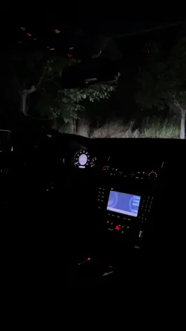 #فل_الحكي #غفيت_درفة_الشباك🌨🎻 #fyp #viral #explore #foryou #foryoupage #mercedes #lebanon ❤️‍🩹