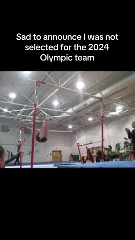 This is the best trend on the internet 😂😂 (Via @Faye Lawrence) #olympics #fail #unevenbars #simonebiles 