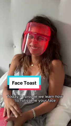 The impression at the end 💀💀💀 #todaysepisode #redlighttherapy #SelfCare 