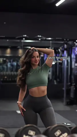 thee best day 🫦 @Women‘s Best #glutes #lowerbody #gymgirl 