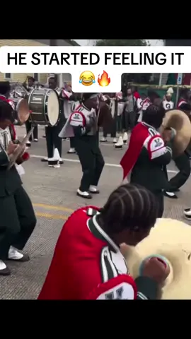 HE ONNAT 🔥😂#fyp #marchingband #8tofive #fypシ゚viral #hbcubands #drumline #hbcudrumline 
